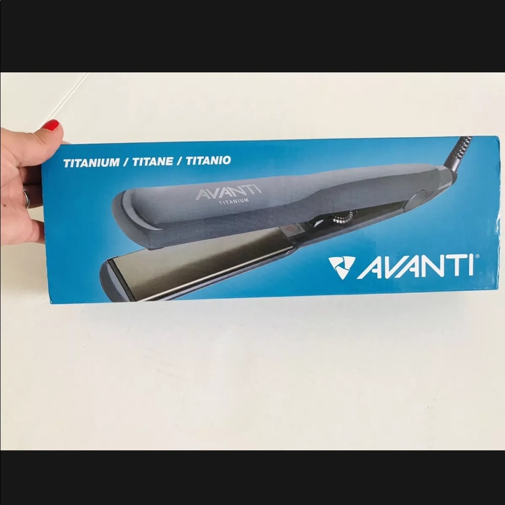 Avanti Titanium High Heat Flat Iron ATP2C 1-1/4"